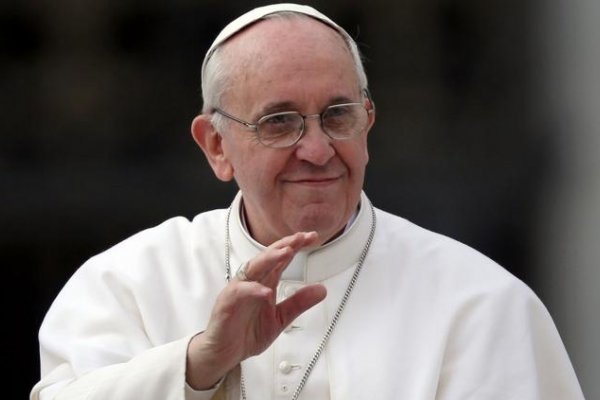 El Papa llamó a invocar la gracia de Dios para vencer la indiferencia