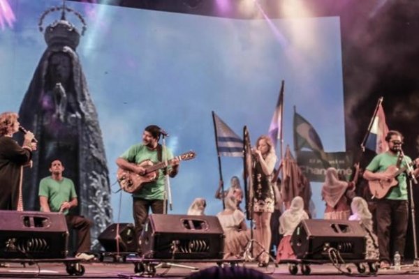 Joselo Schuap fue ovacionado en la Fiesta Nacional del Chamamé