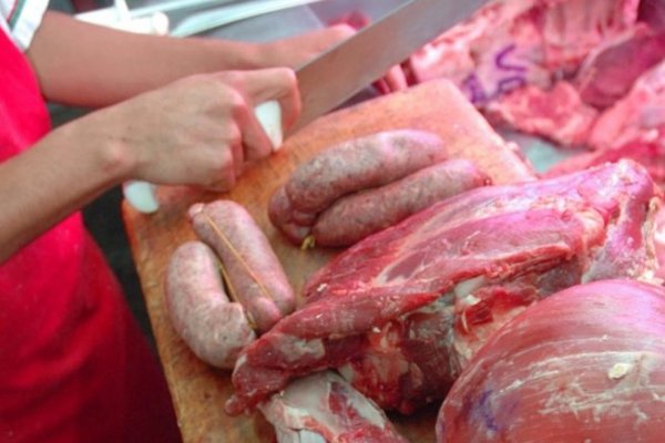 El Gobierno admite preocupación por el precio de la carne que no bajó en las góndolas