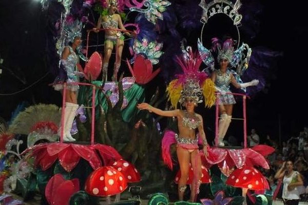 Bella Vista cerró su última noche de Carnavales