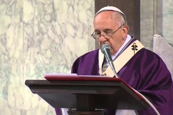Podarnos de la falsedad y mundanidad propone el Papa para esta Cuaresma