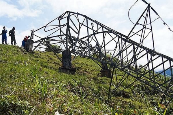 Un atentado dejó sin electricidad a más de 150.000 colombianos