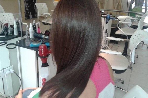 Renovación capilar post vacaciones en el salón de Sandra Espínola