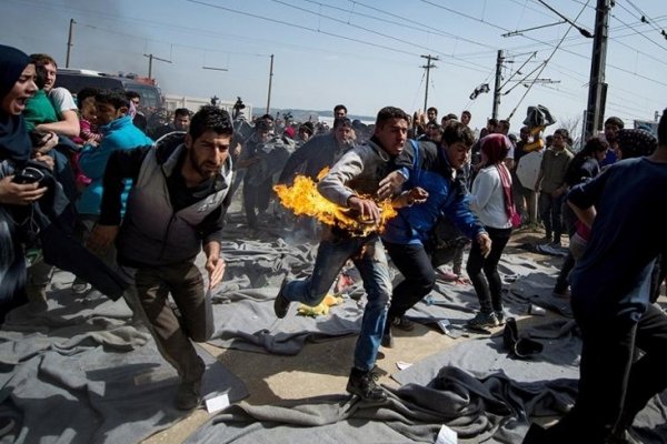 Un refugiado se prendió fuego a lo bonzo en el campamento de Idomeni