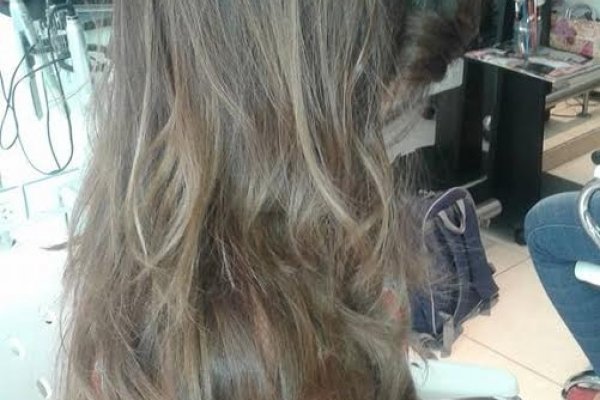 Anti caída capilar estacional en el salón de Sandra Espínola