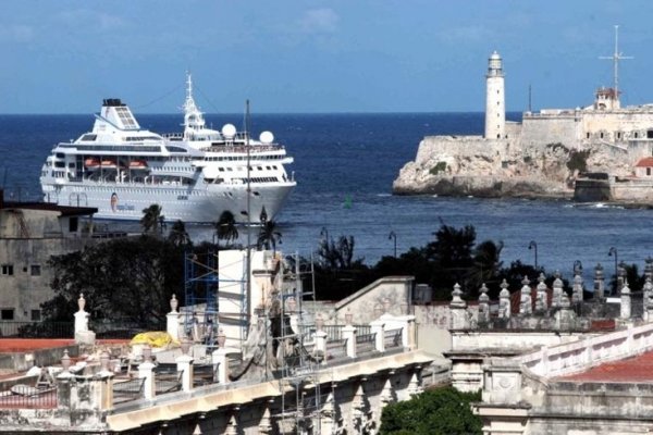 Cuba autorizó las entradas y salidas de ciudadanos cubanos en cruceros