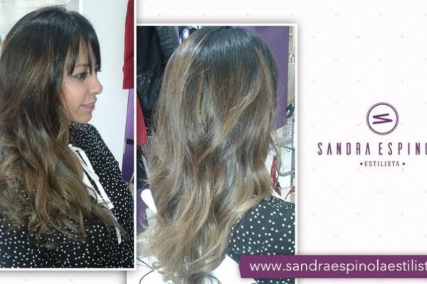 Ondas radiantes en el  Salón de belleza de Sandra Espínola