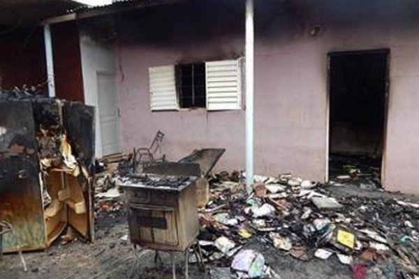 Horror en Santo Tomé: Una estudiante brasileña murió calcinada tras incendiarse su departamento
