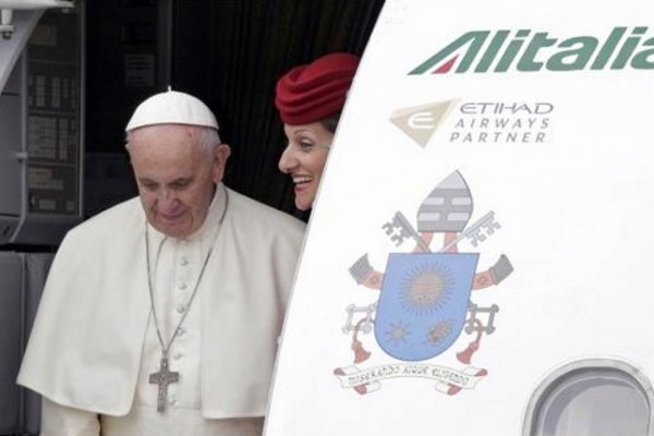 El Papa llegó a Polonia para la Jornada Mundial de la Juventud: El mundo está en guerra