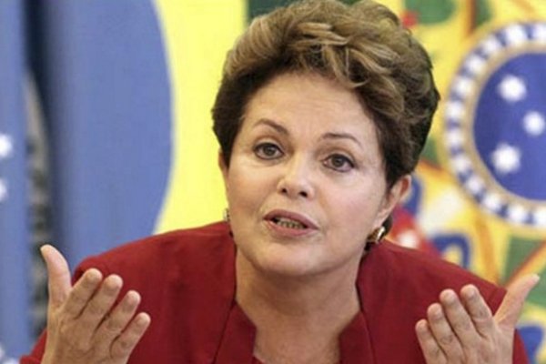 Rousseff denuncia que es víctima de un golpe para instalar un gobierno usurpador