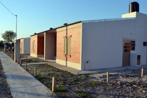 Empedrado: 50 familias cumplieron el sueño de tener sus viviendas
