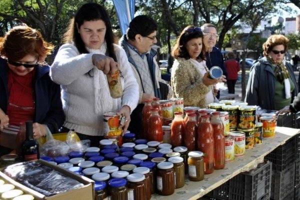 El camión con frutos de Mendoza estarán este jueves en Santo Tomé