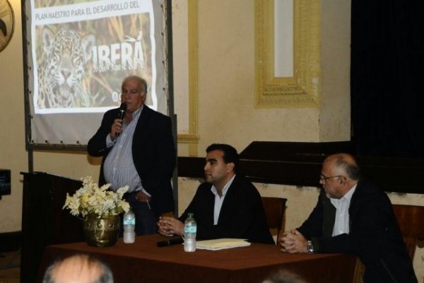 Vignolo y Flinta presentaron el Plan Maestro Iberá en Santo Tomé