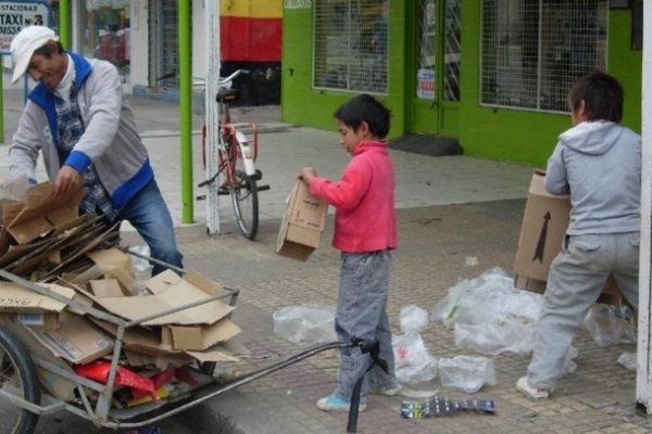 La pobreza en Argentina subió a 44,2% y alcanza a 18 millones de personas