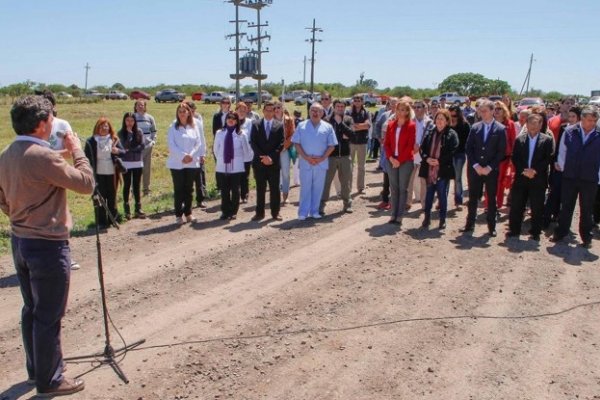 Sauce: El Gobierno provincial inauguró 22km de ripio