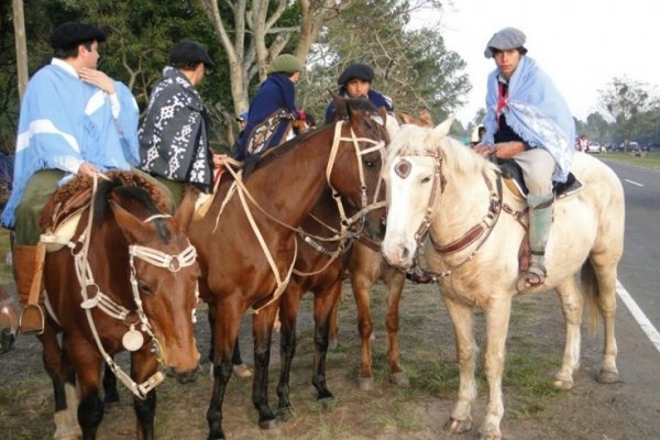 Inicia la cabalgata de la tradición