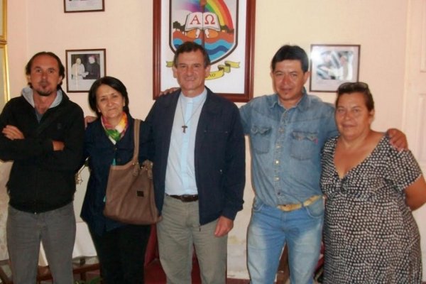 Integrantes del Consejo Plenario Vecinal se reunieron con el obispo Canecin