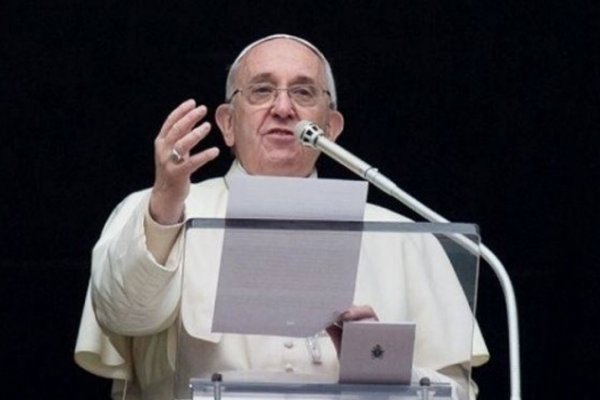 Papa Francisco: Felicitar antes de tiempo trae mala suerte