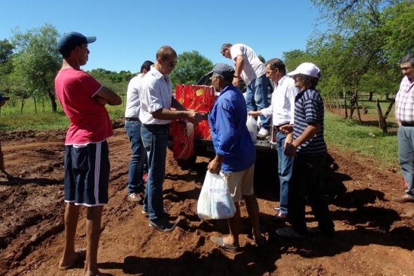 Santo Tomé: Oleros recibieron canastas navideñas y módulos alimentarios