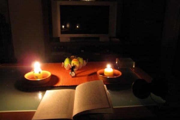 Saladas casi diez horas sin luz
