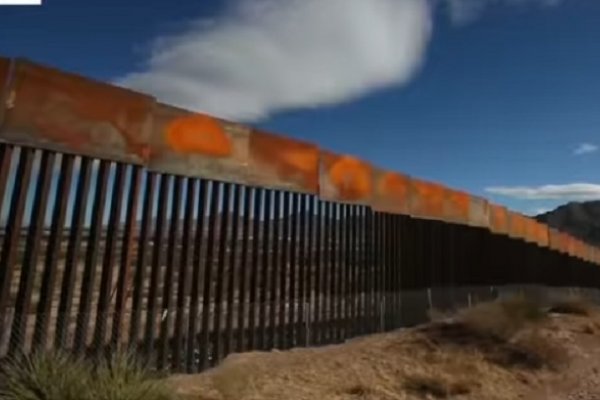 Donald Trump firmó el decreto para construir el muro