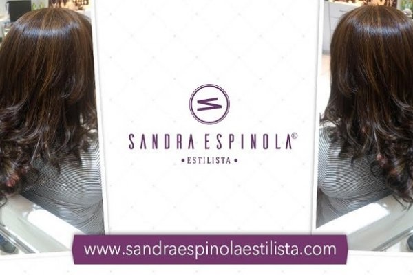 Cambio de look con actitud en el salón de Sandra Espínola