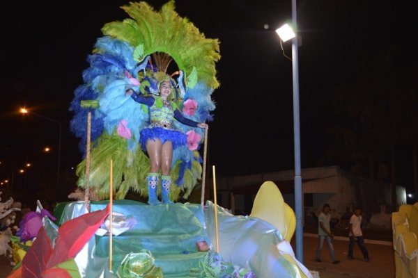 Comenzaron los carnavales en la localidad de San Cosme