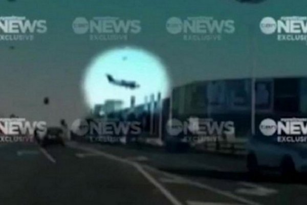 Una avioneta se estrelló contra un shopping en Australia
