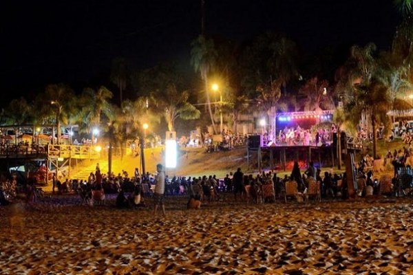 Bella Vista cierra febrero con shows musicales en la playa