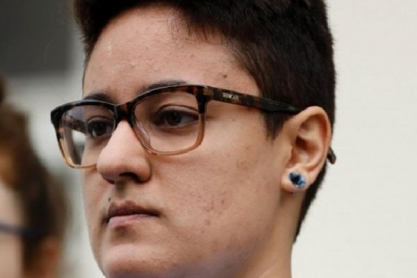 Liberan a la joven argentina indocumentada que fue detenida en EEUU