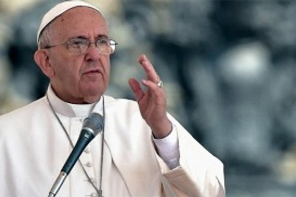 Francisco: Para que haya paz en el mundo faltan oídos que escuchen