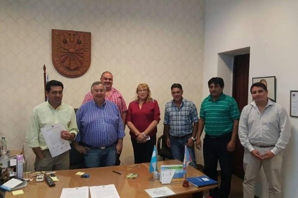 Municipio de San Luis del Palmar acordó aumento del 30% de sueldos