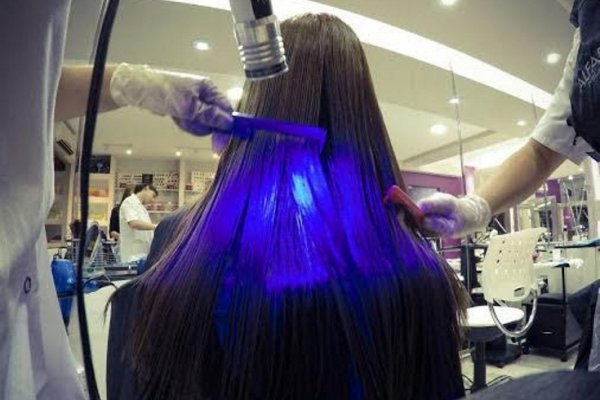 Laser Fotónico Sorprendente en el Salón de Sandra Espínola