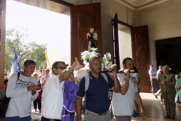Peregrinos de Ramada Paso arribaron a la Basílica de Itatí