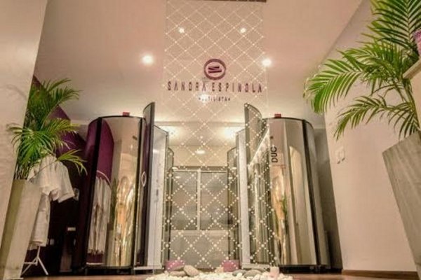 Viví el cambio en tu Piel en Sandra Espínola Estilista