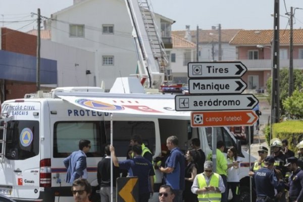 Portugal: un avión se estrelló contra un supermercado y cinco personas murieron