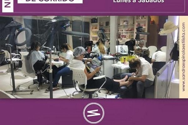Deleita todos tus Sentidos en Sandra Espinola Estilista