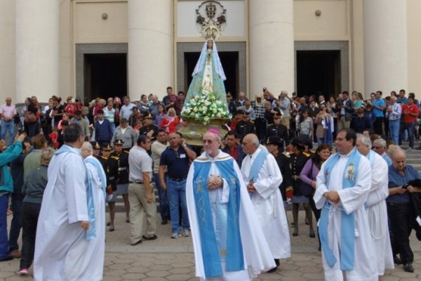 Monseñor Stanovnik presidió la celebración de los 99 años del patronazgo de la Virgen de Itatí