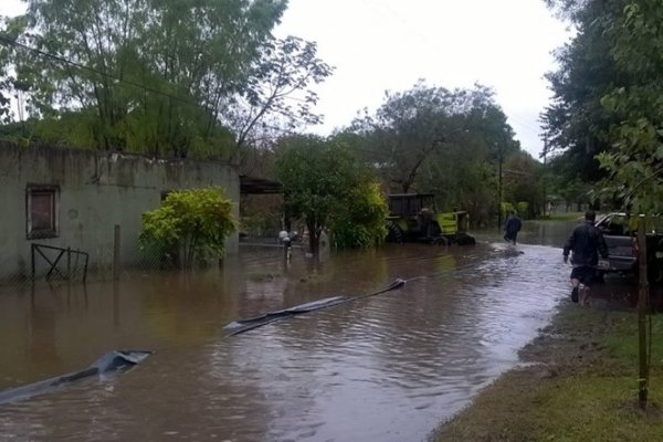 Crítica situación en Caá Catí por las lluvias: Varias familias evacuadas