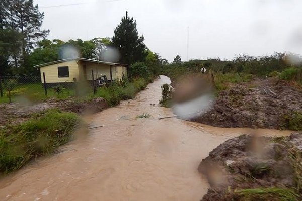 Santo Tomé: Más de 20 familias evacuadas por las intensas lluvias