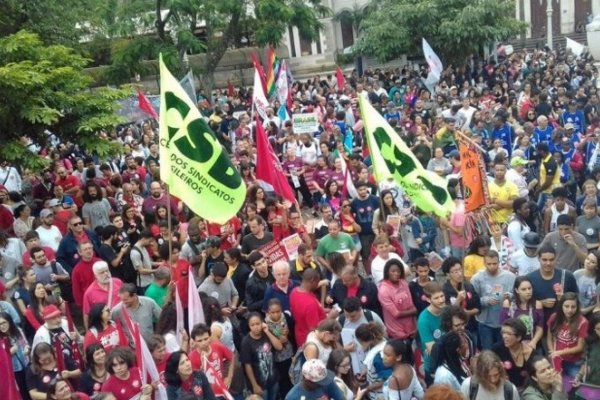 Brasil realiza su primera huelga general en 21 años contra Temer
