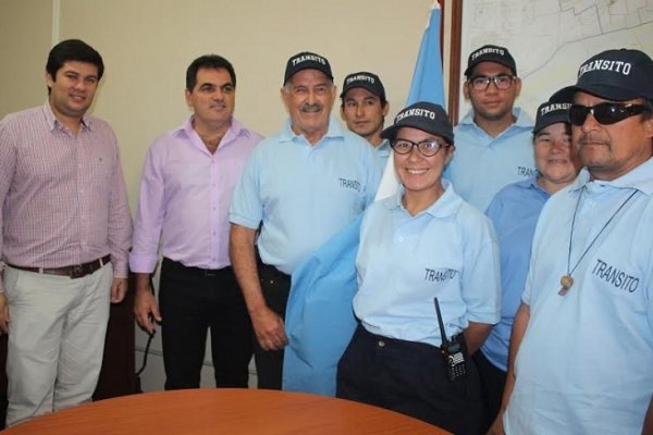 Santa Rosa: trabajadores de tránsito recibieron nueva indumentaria y equipos de comunicación