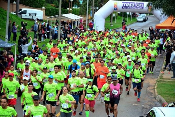 Imponente largada del 4º Maratón Cruz de los Milagros