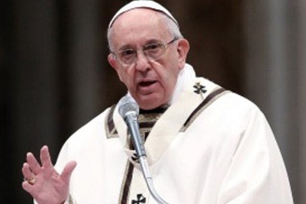 El Papa pide a las instituciones una atención concreta a la vida y a la maternidad