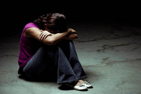 Requieren tratamiento y contención para mujer con alcoholismo