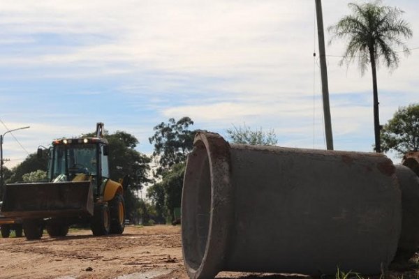 Santa Rosa: El Municipio continúa las obras de entubamiento para evitar inundaciones