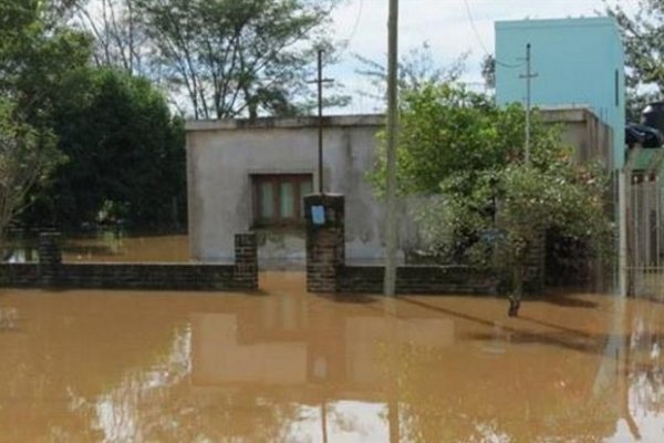 Santo Tomé: Víctor Giraud confirmó 40 familias evacuadas por la creciente del Uruguay
