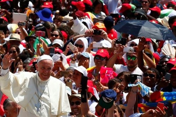 El Papa pidió rezar por las víctimas y familiares de los ataques de Londres