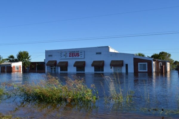 Sigue la atención y contención a las familias afectadas por las inundaciones