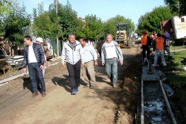 El Municipio inaugura cuadras de cordón cuneta en calle José María Cialzeta